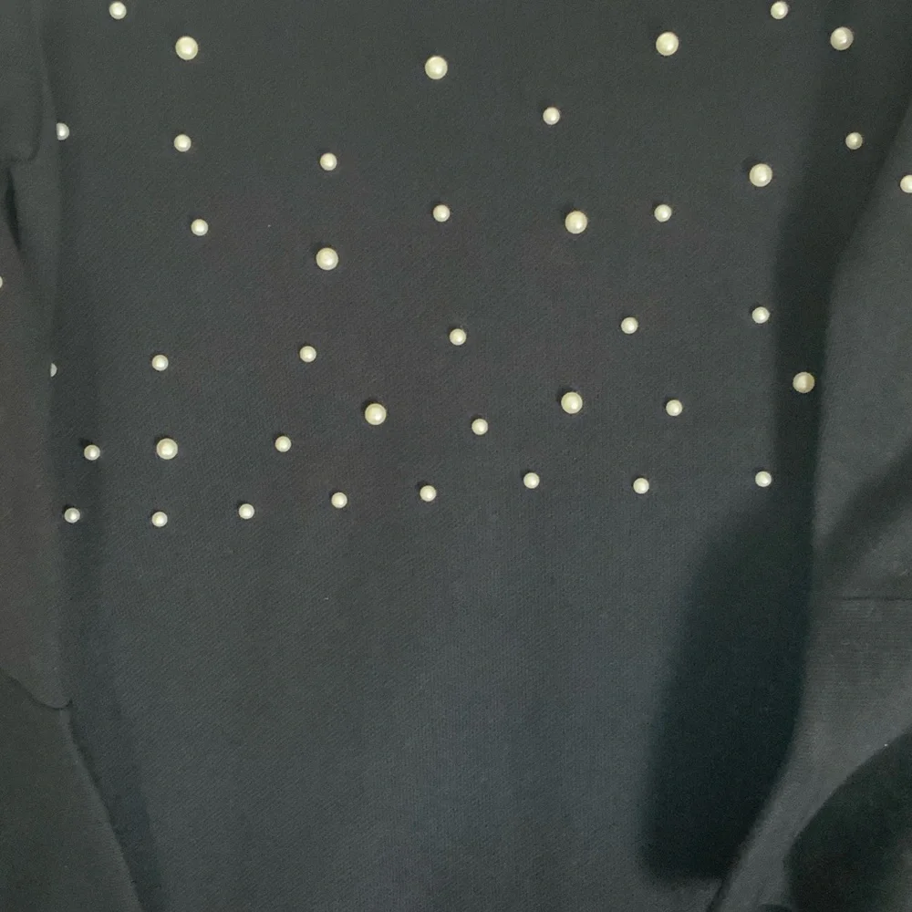 London Times Black Knit Dress  White Pearl Accents Scalloped Neckline NWT Large - Picture 7 of 8